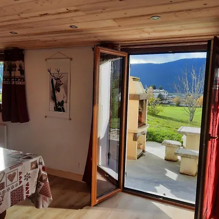 Autrans: Newly Renovated 3-star Tourist Apartment